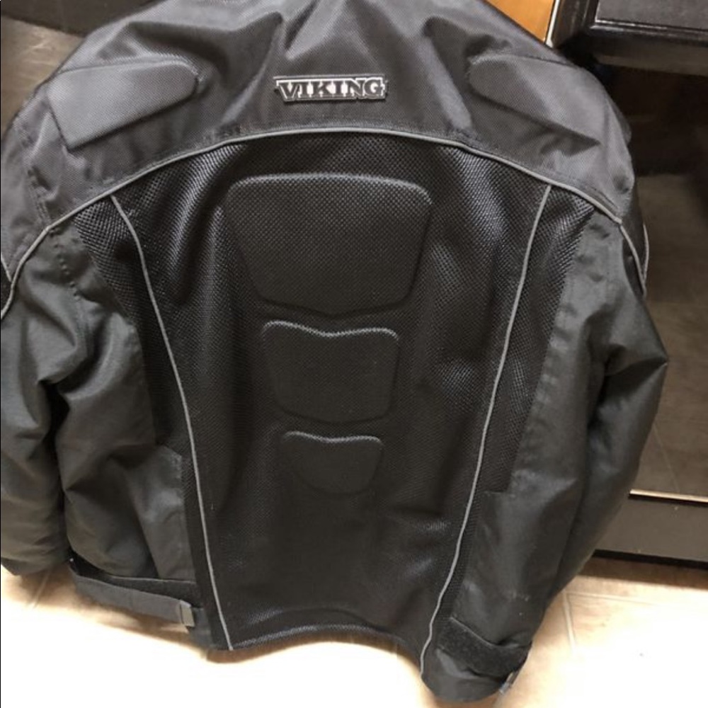 Motorcycle jacket - Picture 2 of 5